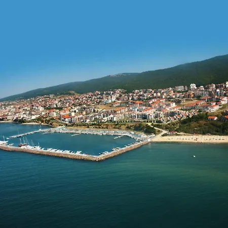 Διαμέρισμα Fregata 4 *